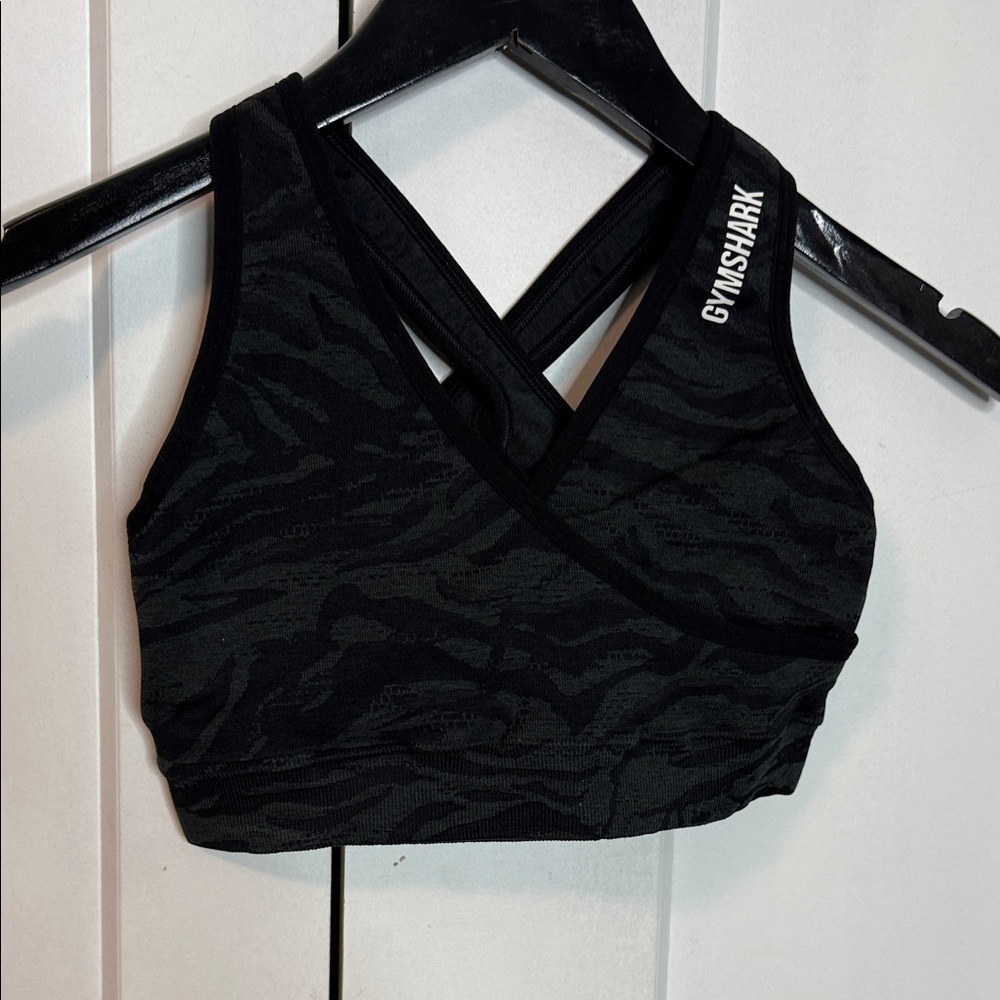 Gymshark Black Patterned Sports Bra Band 13-15in